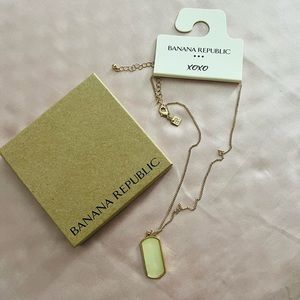 Banana Republic Chain